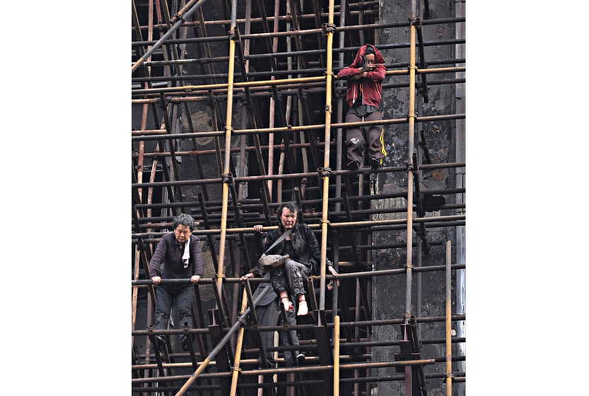 上海静安高层住宅大火已致53人遇难