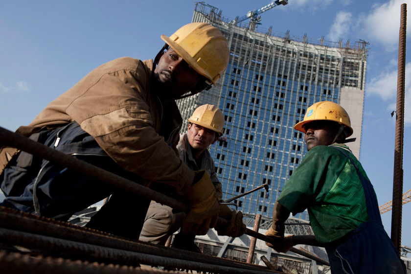 中国建筑工人与埃塞俄比亚
