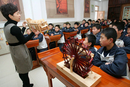 中小学职称改革启动 仍须工资制度配套