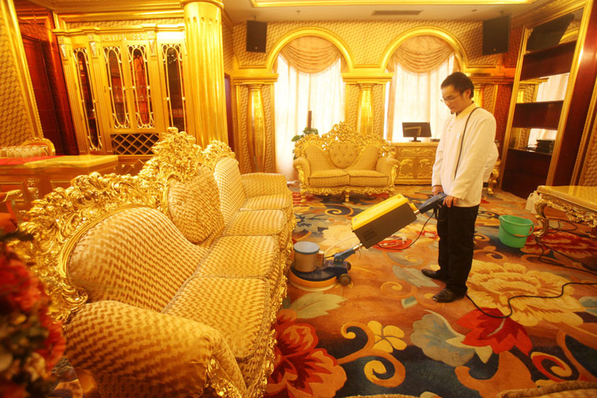 南宁一酒店推出体验富豪服务