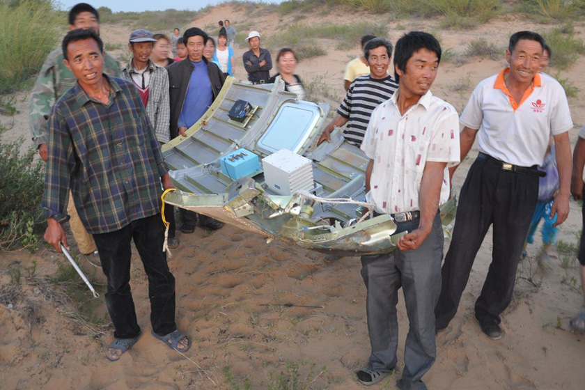 神九飞船逃逸塔和整流罩残骸找到