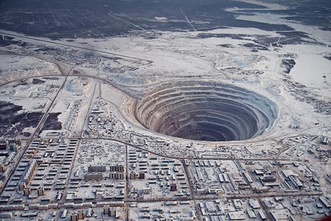 俄罗斯超大型钻石矿曝光 够全球用三千年
