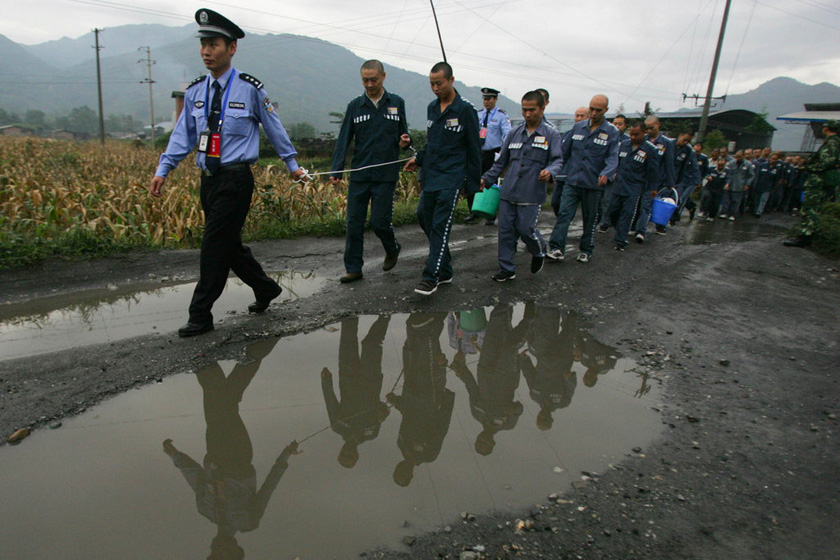 四川雷马屏监狱600服刑人员大转移