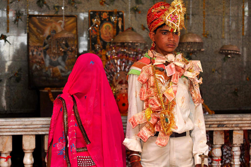 揭秘印度童婚陋习 娃娃新娘三岁出嫁_图片频道_财新网