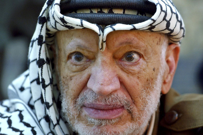 巴勒斯坦为阿拉法特开棺验尸