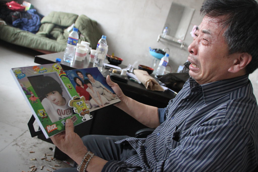 司机醉驾撞死一对母女 拖行少女700米