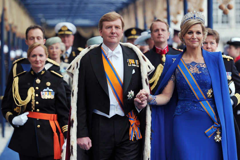 荷兰123年来首位男性国王登基