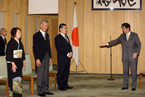 日本首相表彰救人中国留学生