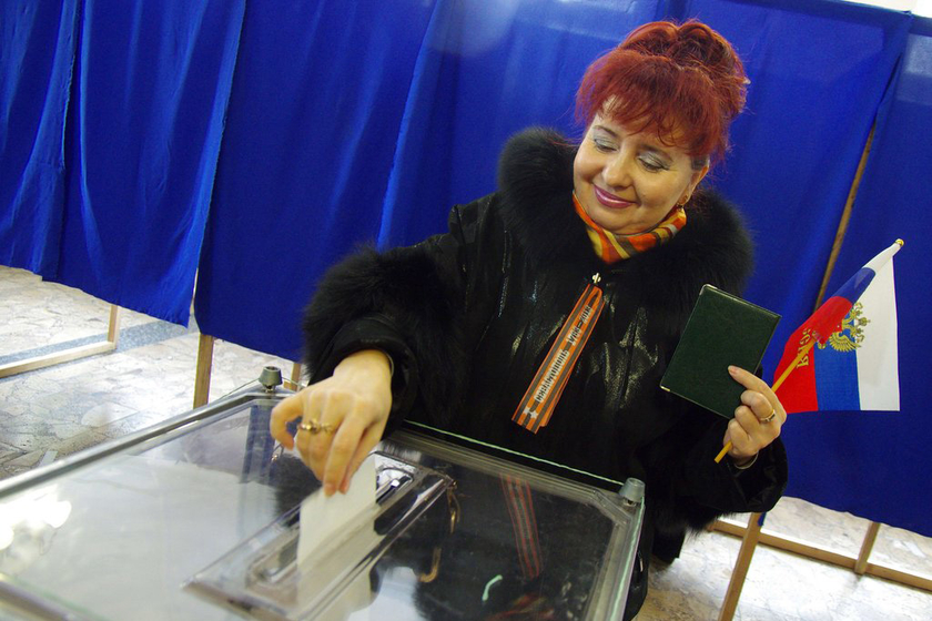 乌克兰克里米亚开始公投