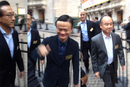 马云提前两个小时抵达纽交所现场