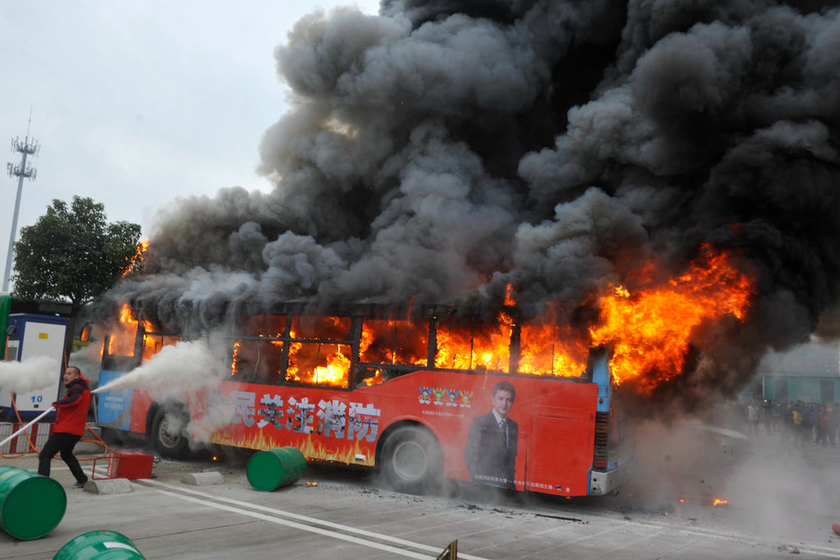 香港火灾造成重大人员伤亡，涉事工程承建商曾投保太平香港工程保险，多家险企启动应急预案