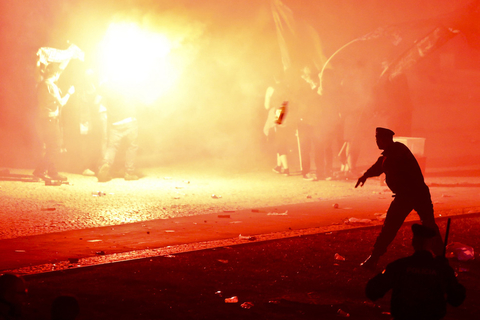 葡萄牙本菲卡足球队庆祝夺冠引发骚乱