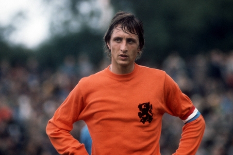 前荷兰足球巨星克鲁伊夫逝世 享年68岁
