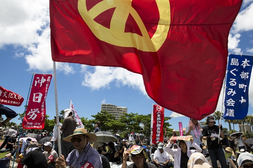 日本冲绳六万人集会 抗议美军杀害女性