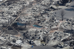 美国加州山火肆虐 俯拍灾区景象如“末日大片”