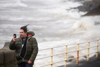 大西洋东部史上最强飓风“奥费利娅”登陆爱尔兰