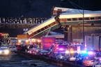 美国华盛顿州一列车出轨造成多人伤亡