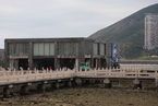 三亚拆除自然保护区内未批先建的“海上餐厅”