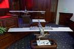 俄展示俘获的无人机 每架飞机携带10枚炸弹