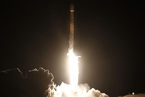 “猎鹰9号”火箭成功发射 将互联网卫星送入轨道