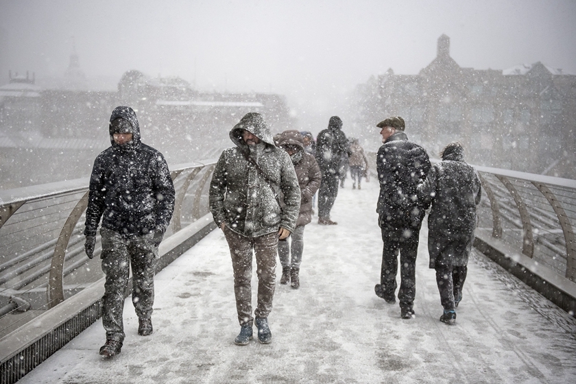 极寒天气横扫欧洲 多国迎大雪至少4人死亡