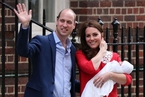 英国凯特王妃产后与威廉王子怀抱第三胎萌娃亮相