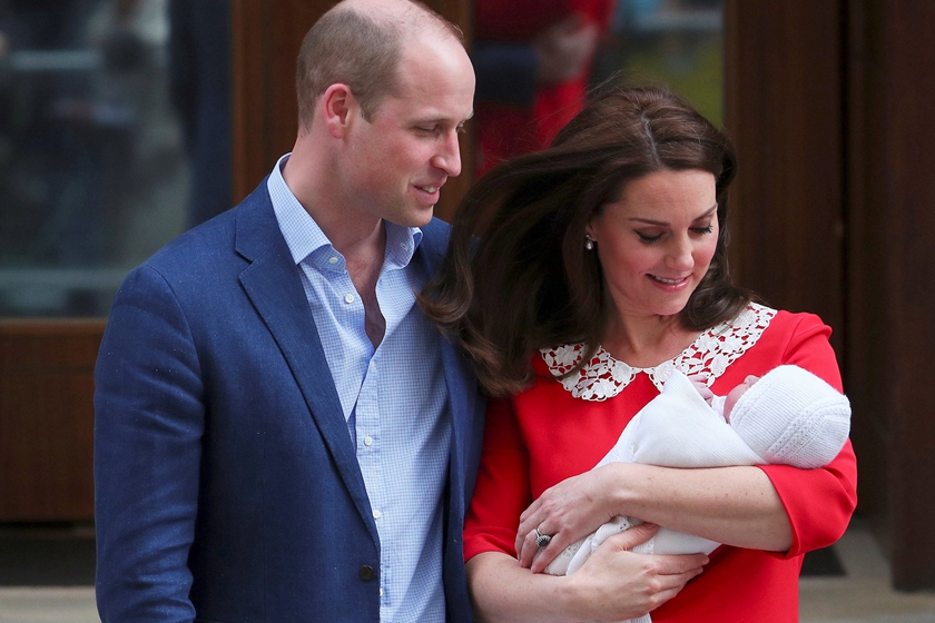 一周天下:英国凯特王妃三胎产子出院亮相