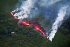 夏威夷基拉韦厄火山持续喷发 再现新裂缝