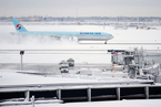 暴风雪袭击美国芝加哥地区 近900个航班被取消