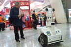 2020年春运拉开大幕 5G安防机器人亮相杭州东站