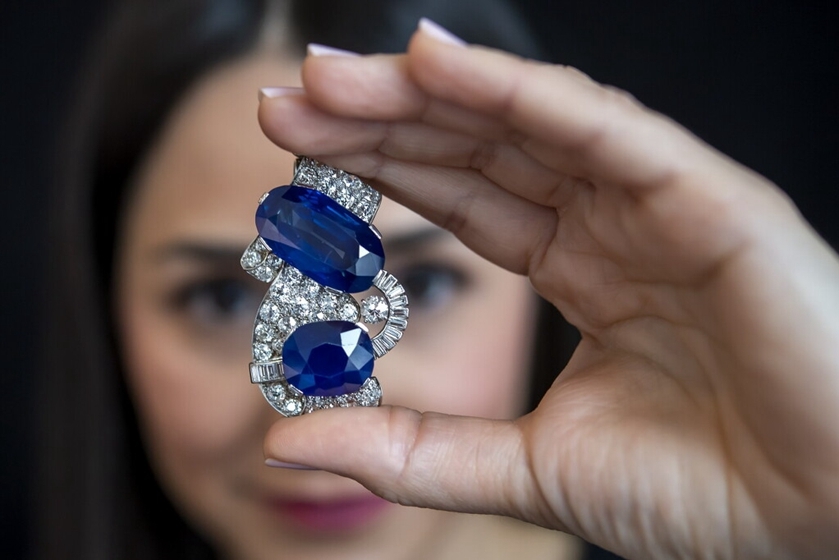 日内瓦苏富比将拍卖迄今最大克什米尔蓝宝石