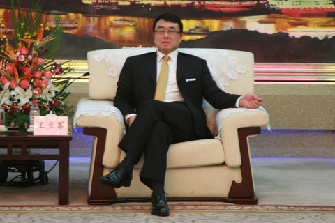 王立军