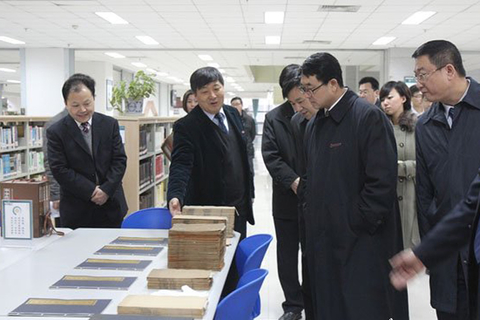 王立军