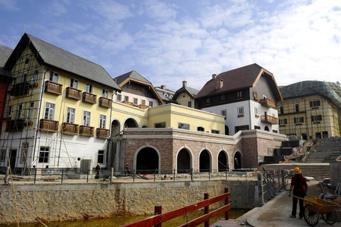 广东现山寨奥地利名村  豪宅至今无人问津