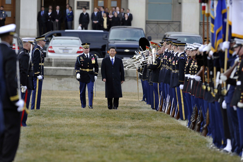 习近平出席美国国防部欢迎仪式