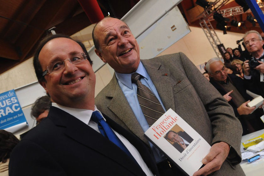 2009年11月7日，奥朗德和法国前总统希拉克一起出现在布里夫图书展上。 LHERPINIERE/CFP_法国新任总统奥朗德
