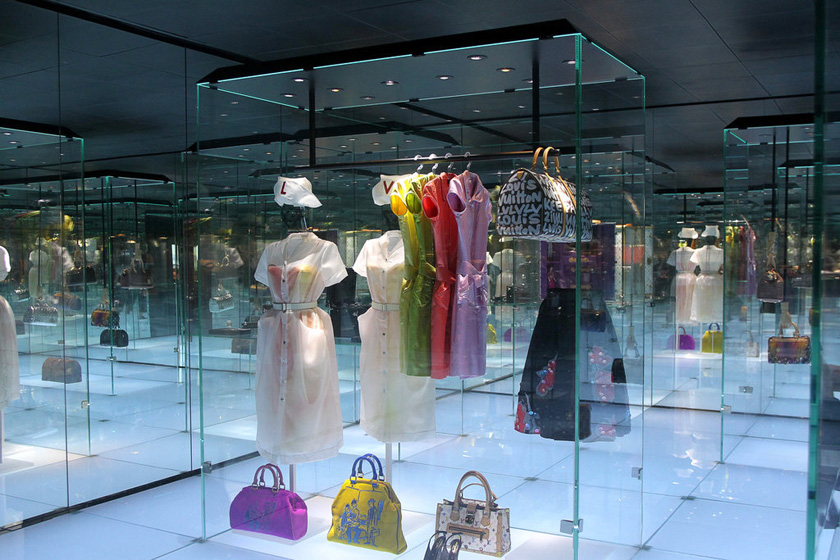 7月18日，位于上海恒隆广场的“路易威登之家”。 dongjun/东方IC_中国最大LV专卖店将在沪开业