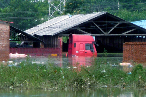 2012年7月22日，北京市防汛指挥部副指挥长潘安君说，特大暴雨已致北京约190万人受灾，其中房山区80万人。房山区政府发布官方消息，截至7月22日15:30，房山区共转移受灾群众21690人。
