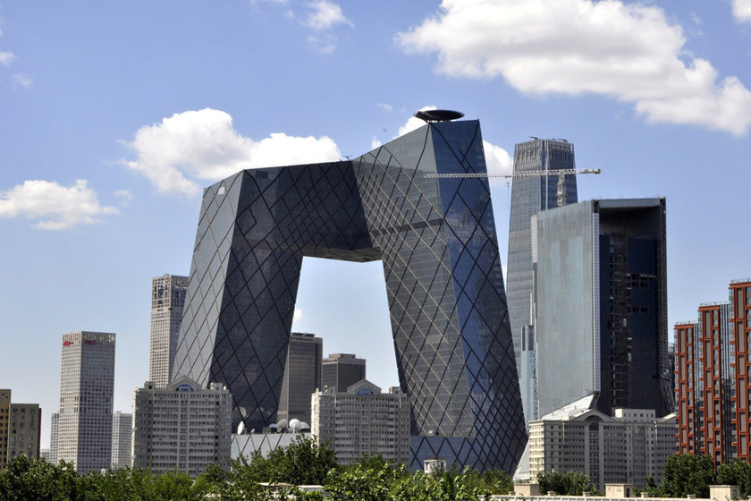 2012年5月30日，北京，中央电视台总部大楼。苏卫忠/东方IC_盘点中国奇形怪状建筑