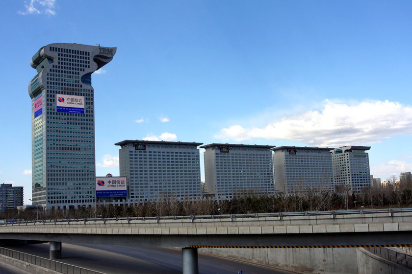 2012年3月，北京盘古大观。  国际商报/东方IC_盘点中国奇形怪状建筑