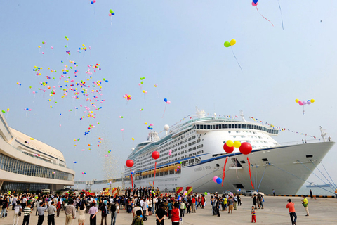 9月9日，天津，“海洋航行者号”首航仪式现场。   王欣鹏/东方IC