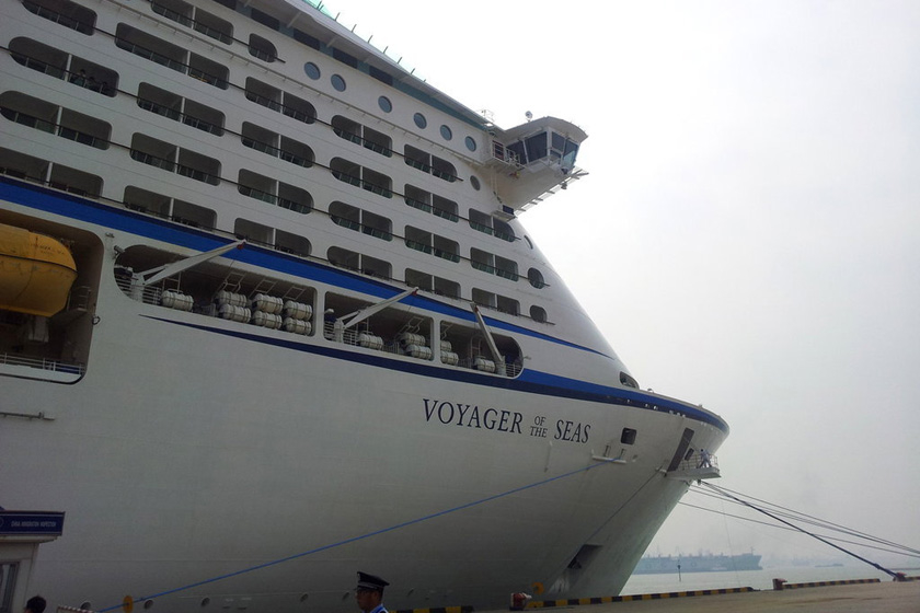 9月9日，天津，“海洋航行者号”首航仪式现场。   东方IC_亚洲最大邮轮天津首航