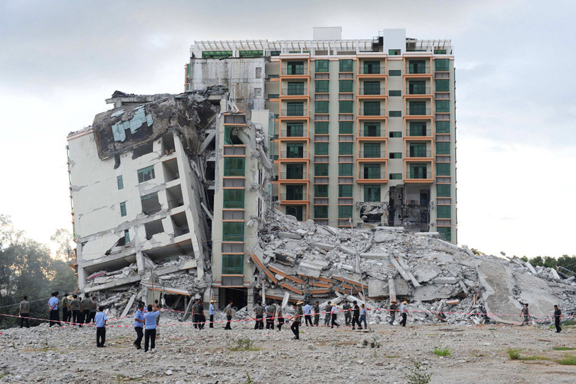 9月13日，三亚，违章建筑拆除现场。   三亚小强/东方IC_三亚投资过亿违建被拆