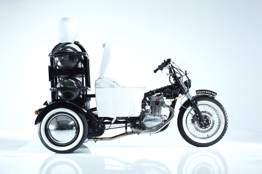 日本著名马桶制造商研发的名为”TOTO马桶自行车NEO”的新型生物燃料驱动摩托。    东方IC_盘点潮爆新能源汽车