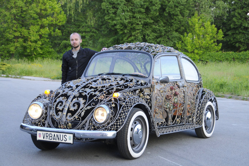 克罗地亚一家制造商打造的镂空甲壳虫轿车。   Andy Willsheer / Rex Features/东方IC_克罗地亚打造全球唯一镂空甲壳虫轿车