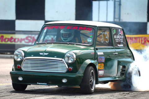 英国男子Stuart Meads打造的mini车。   东方IC