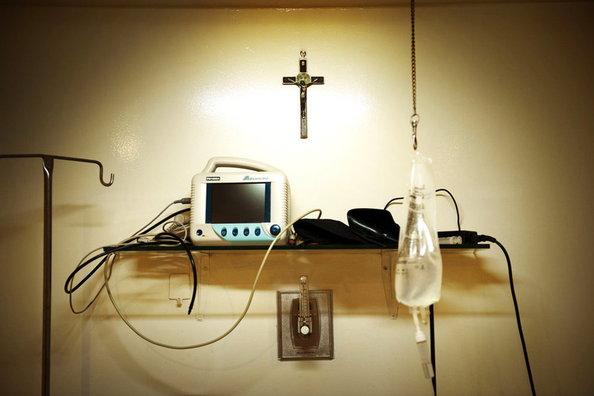 当地时间2012年6月18日，哥伦比亚波哥大，Morales医生诊所里的病房。   Moa Karlberg/东方IC _实拍哥伦比亚美容整形之旅