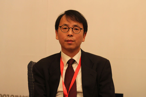 财新夜话：房地产寻找未来