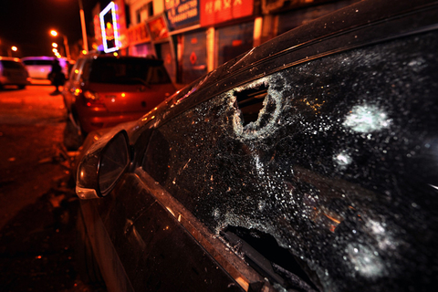 2012年11月23日19时52分，山西省晋中市寿阳县一家名为喜羊羊的火锅店忽然发生爆炸燃烧事故。图为爆炸现场。