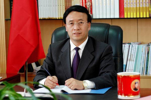 网传兰州市长疑戴名表